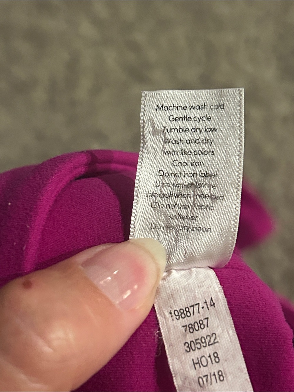 Athleta Fuschia Leggings with Pockets - Picture 4 of 5